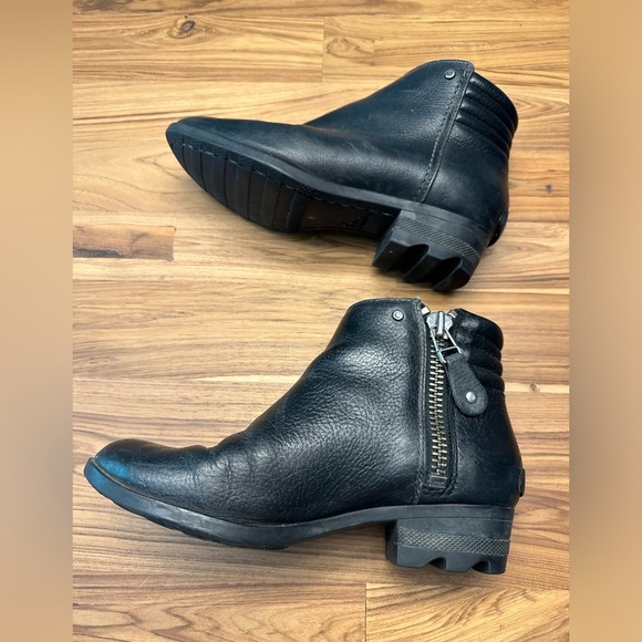 SOREL Women’s Danica Short Weatherproof Boot size 7.5. Women’s - Picture 3 of 10